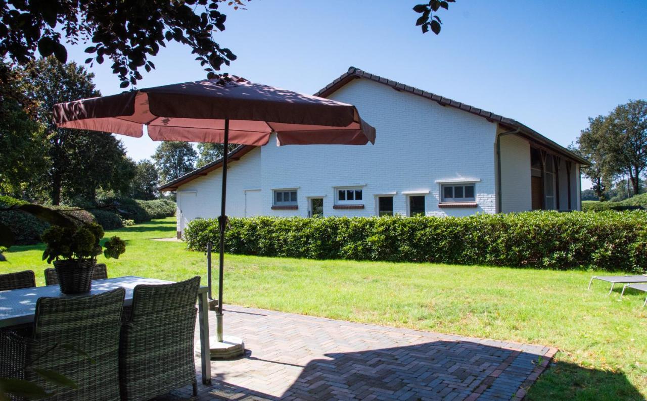 Bed And Breakfast Lindershoeve Bergeijk Exterior photo